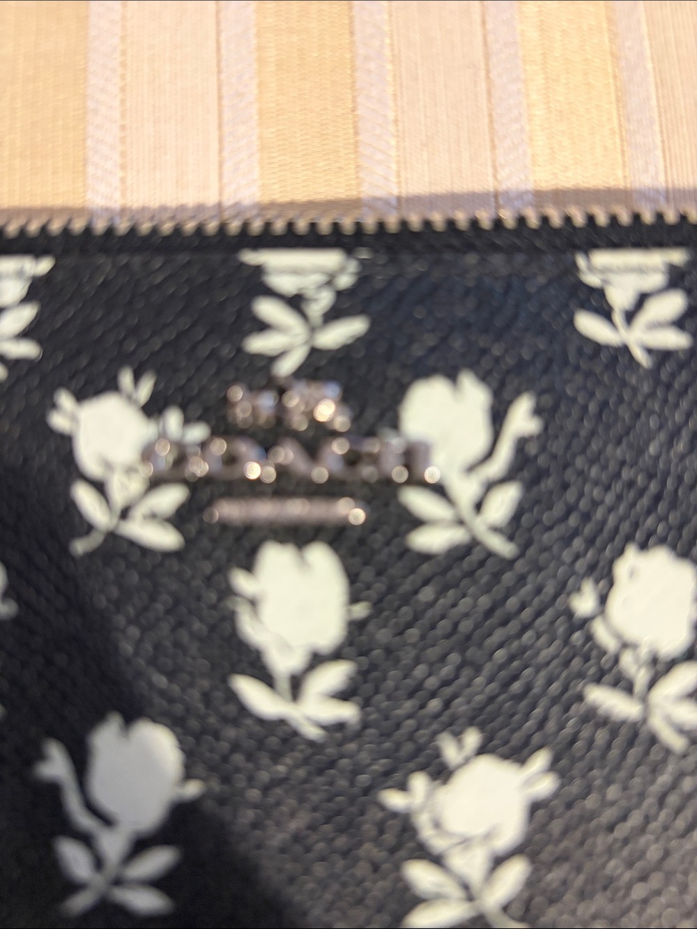 Coach Black Floral Zip Long Wristlet with Ivory Blooms EUC - Picture 2 of 5